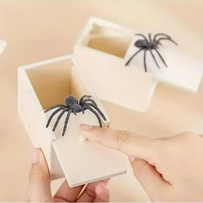 🕷️😱BUY 1 Free 1 🎁 Epic Wooden Spider Gag Box - Jump Scare Prank for Parties, Family, Office & Dorms!